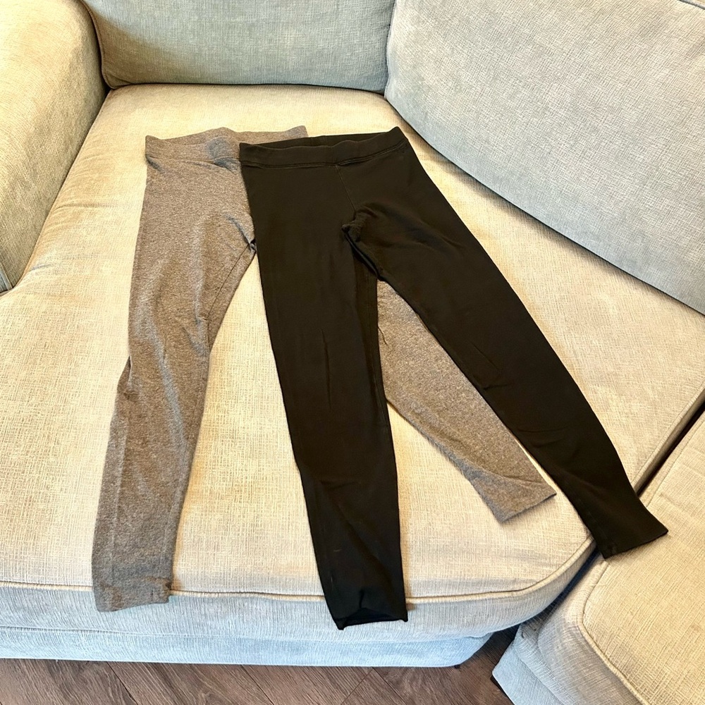 PINK Victoria’s Secret Black and Gray Leggings Set